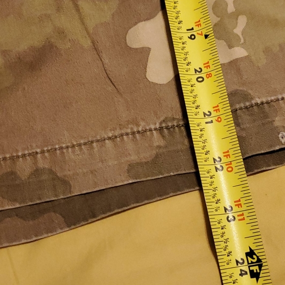 Old Navy Camouflage Green Cargo shorts - Picture 15 of 15